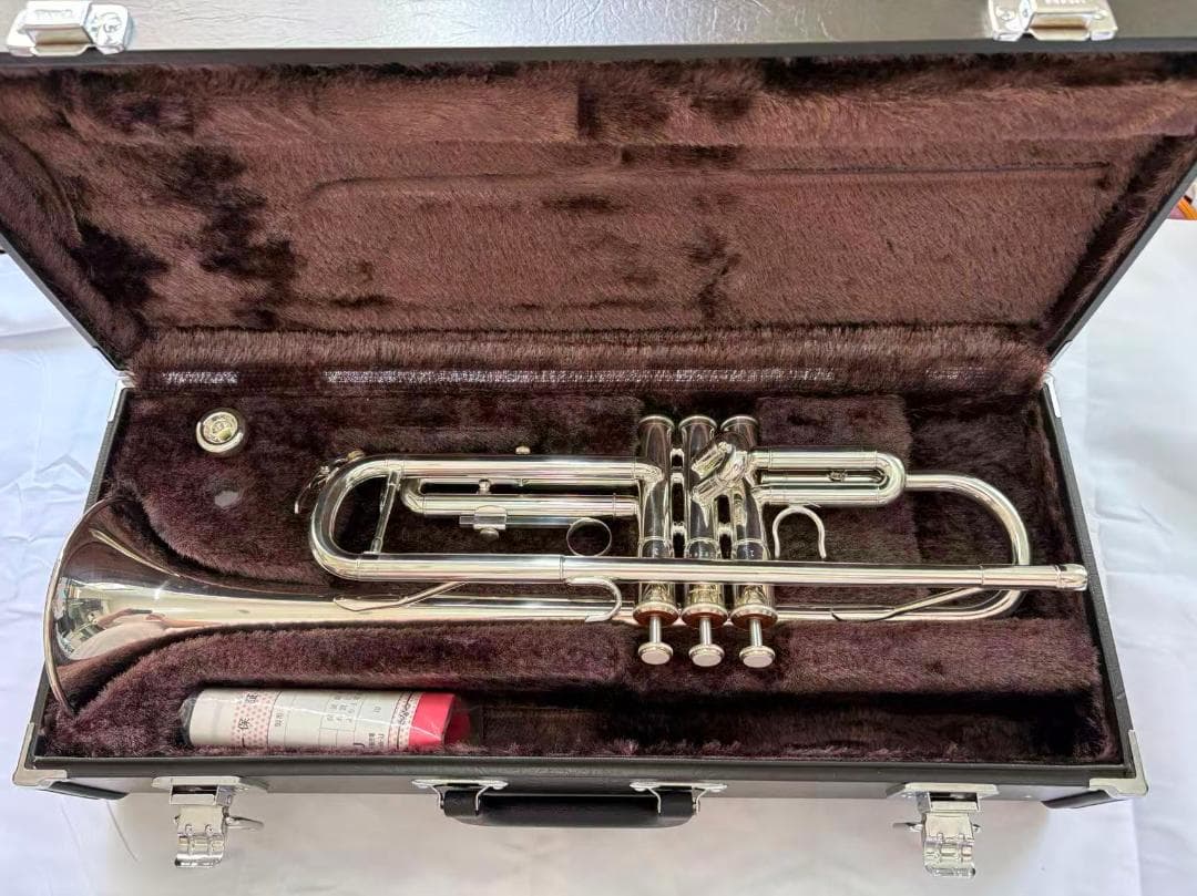 Yamaha Trumpets Ytr-2335S