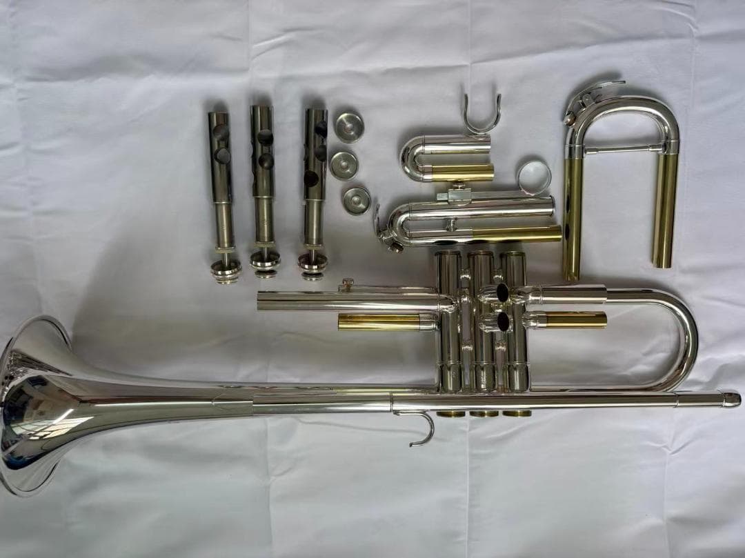 Yamaha Trumpets Ytr-2335S