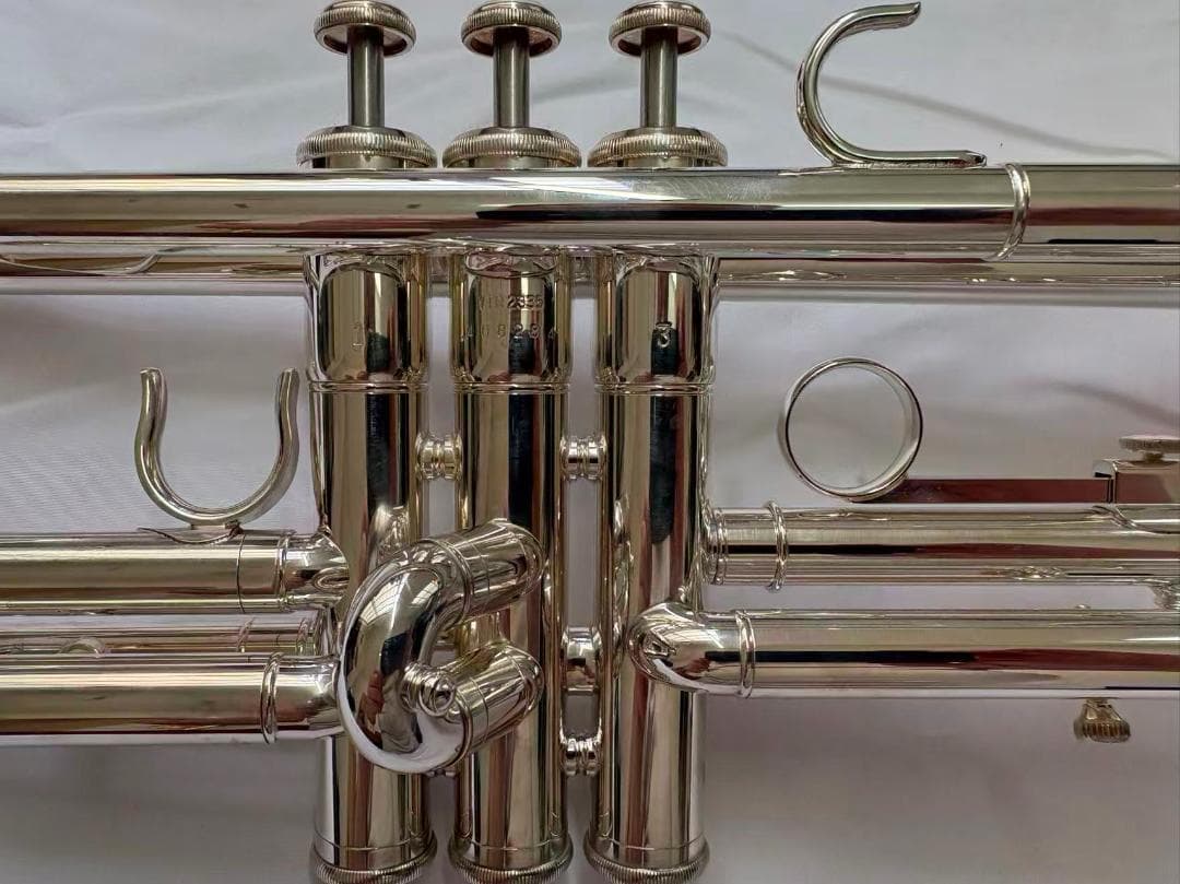Yamaha Trumpets Ytr-2335S