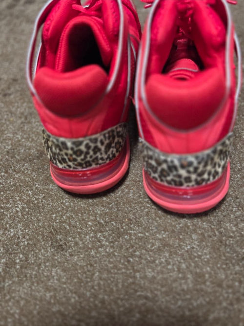 Sneakers 28.0
