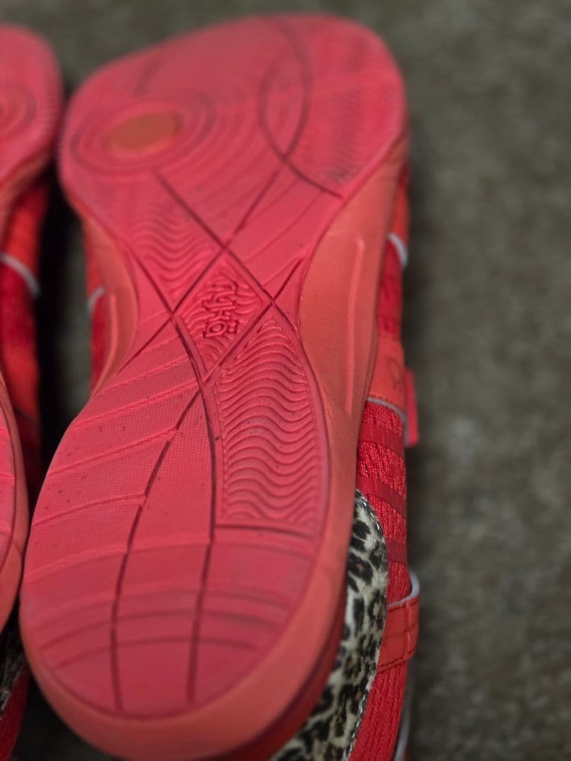 Sneakers 28.0