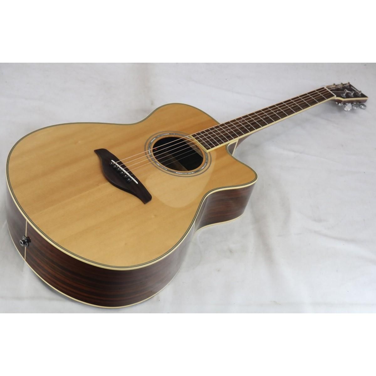 Yamaha Acoustic Guitar