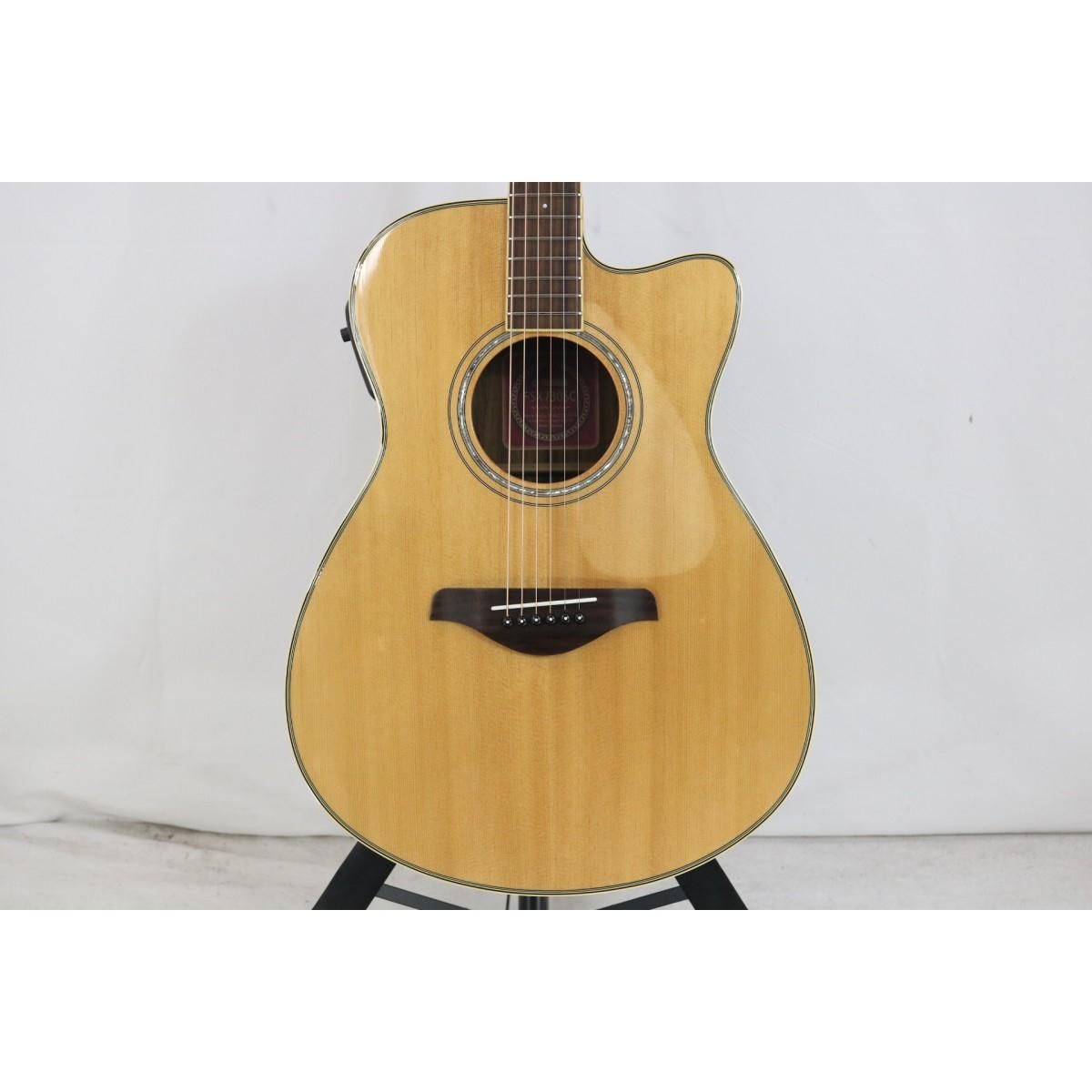 Yamaha Acoustic Guitar