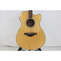 Yamaha Acoustic Guitar
