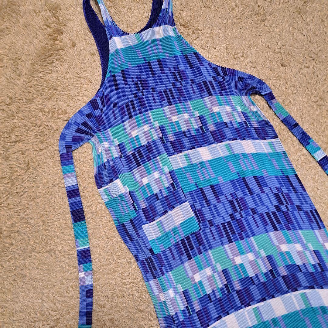 Issey Miyake Sleeveless