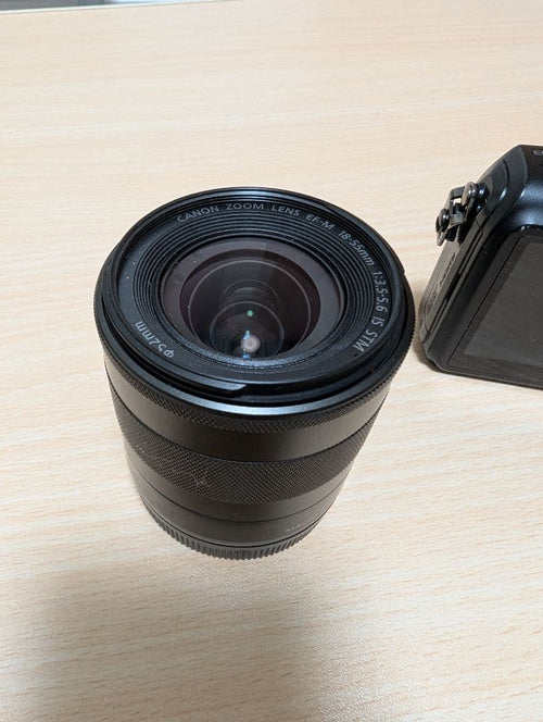 Appareils photo à objectifs interchangeables sans miroir Canon Eos M