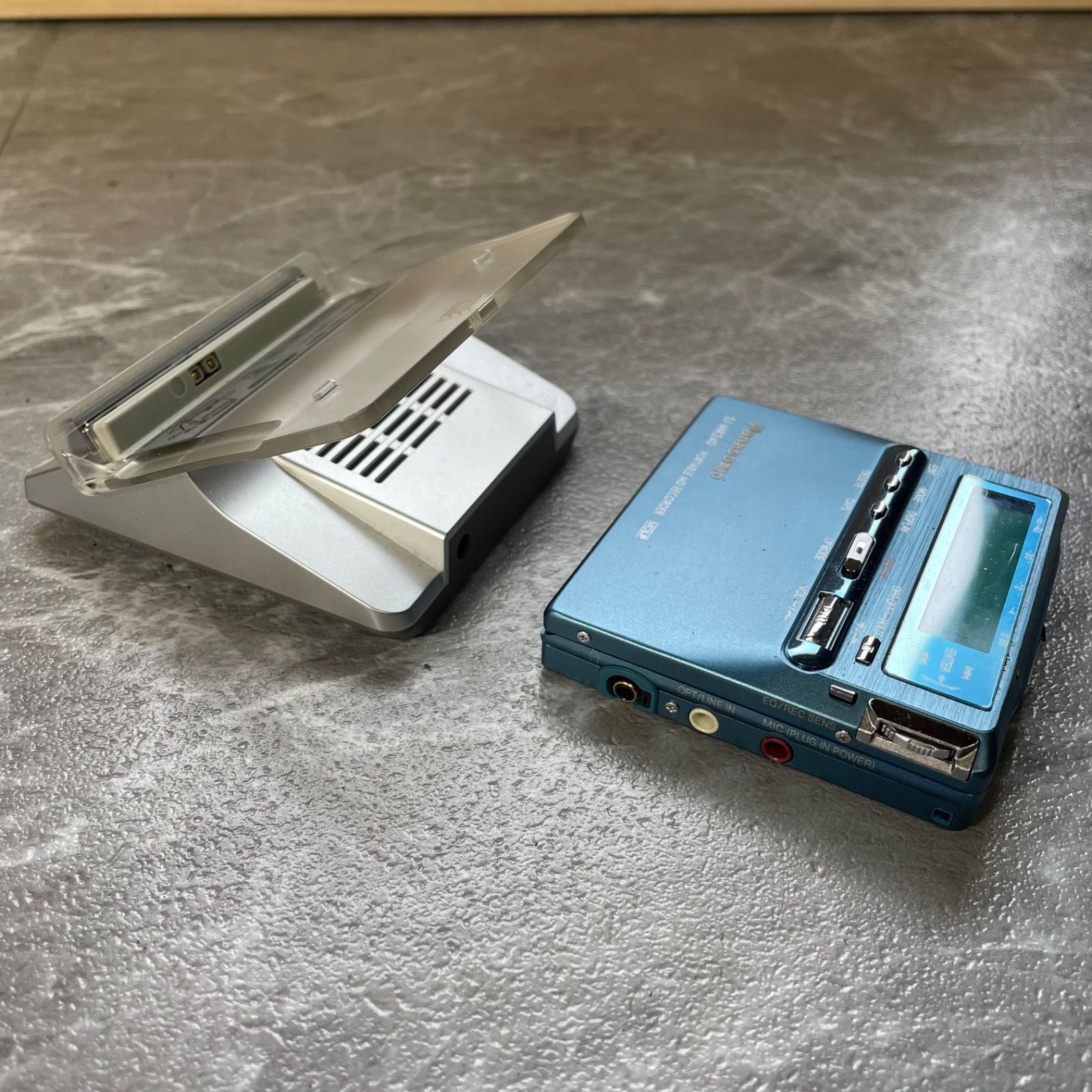 Portable Md Player Panasonic Sj-Mr240-A