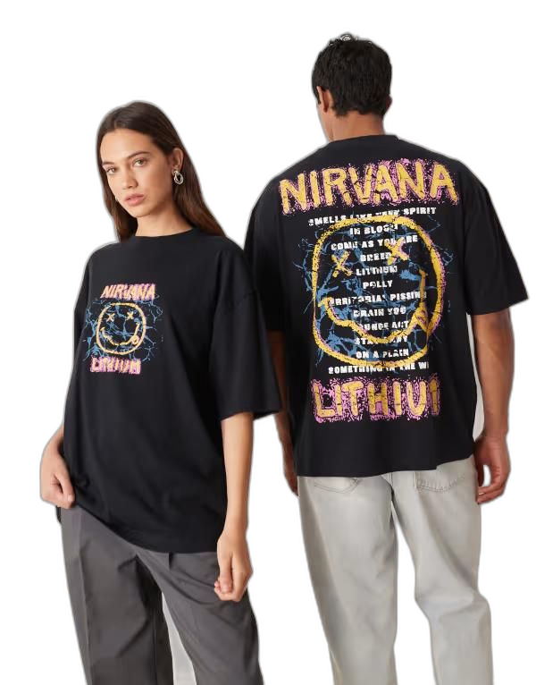 Short Sleeve (T -Shirt) Asos Designirvana Unisex Boxy Oversized Tshirt With