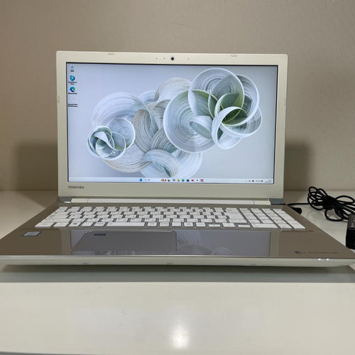 Dynabook Windows Notebook Body 8 Ynabookt65/Gg I7-8550U Ssd512Gbm16G