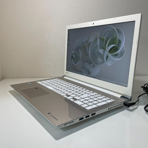 Dynabook Windows Notebook Body 8 Ynabookt65/Gg I7-8550U Ssd512Gbm16G
