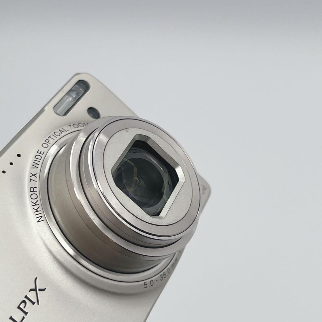 Nikon Compact Digital Cameras Coolpix S6000 7