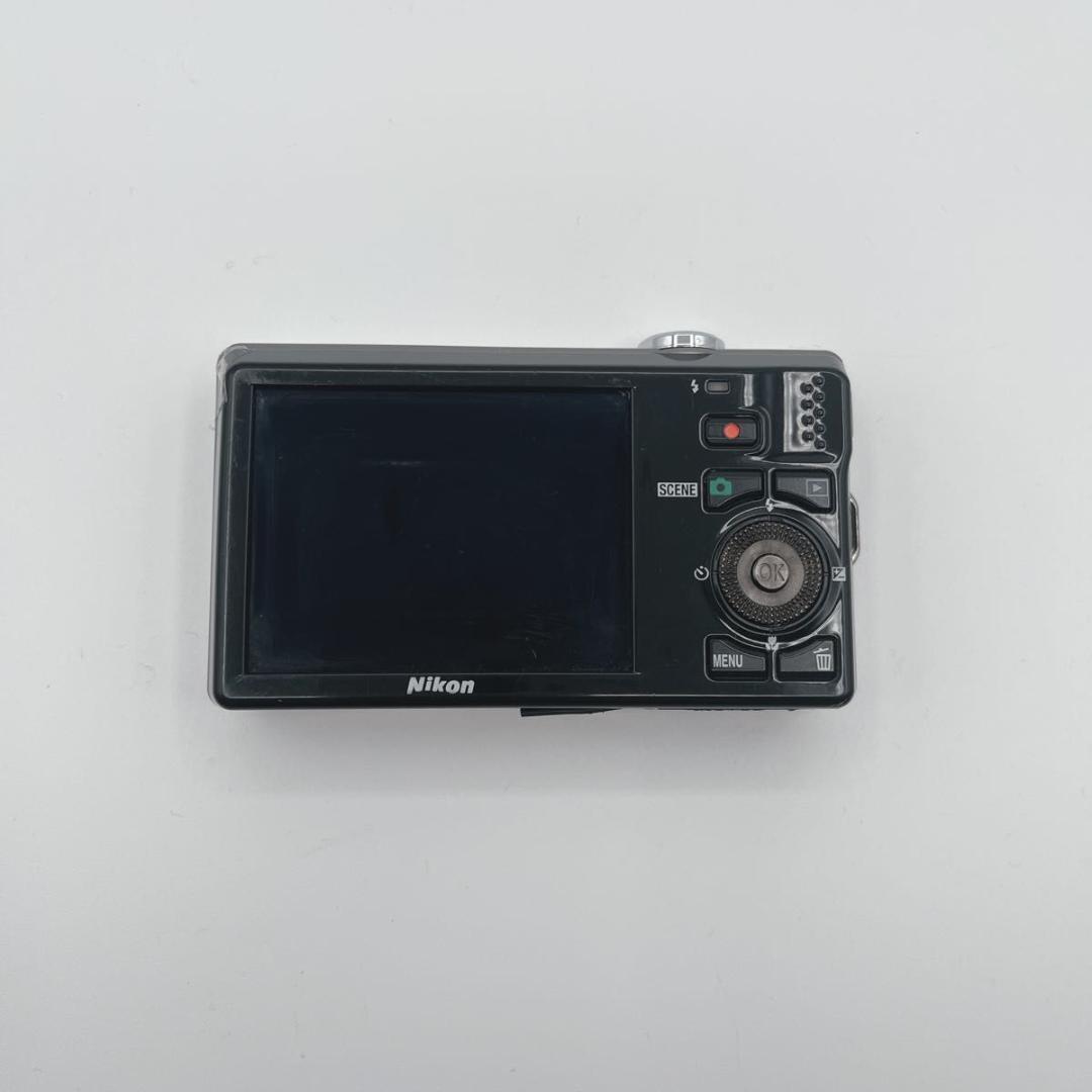 Nikon Compact Digital Cameras Coolpix S6000 7