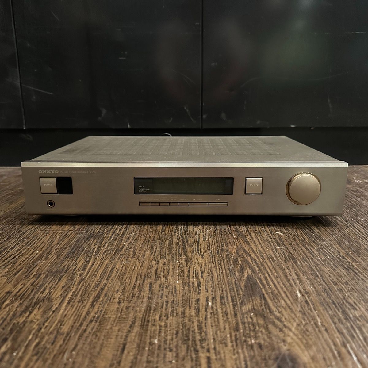 Onkyo Radio Tuner R-100 Am/Fm