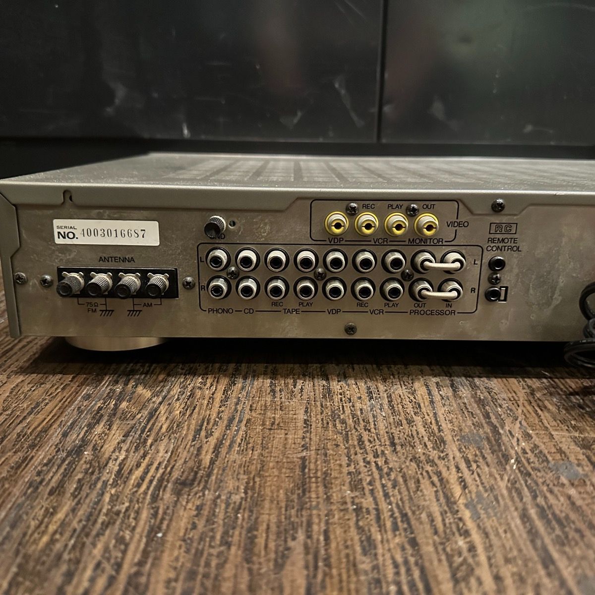 Onkyo Radio Tuner R-100 Am/Fm