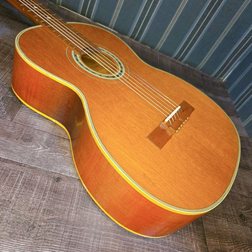 Yamaha Acoustic Guitars 0 No.4