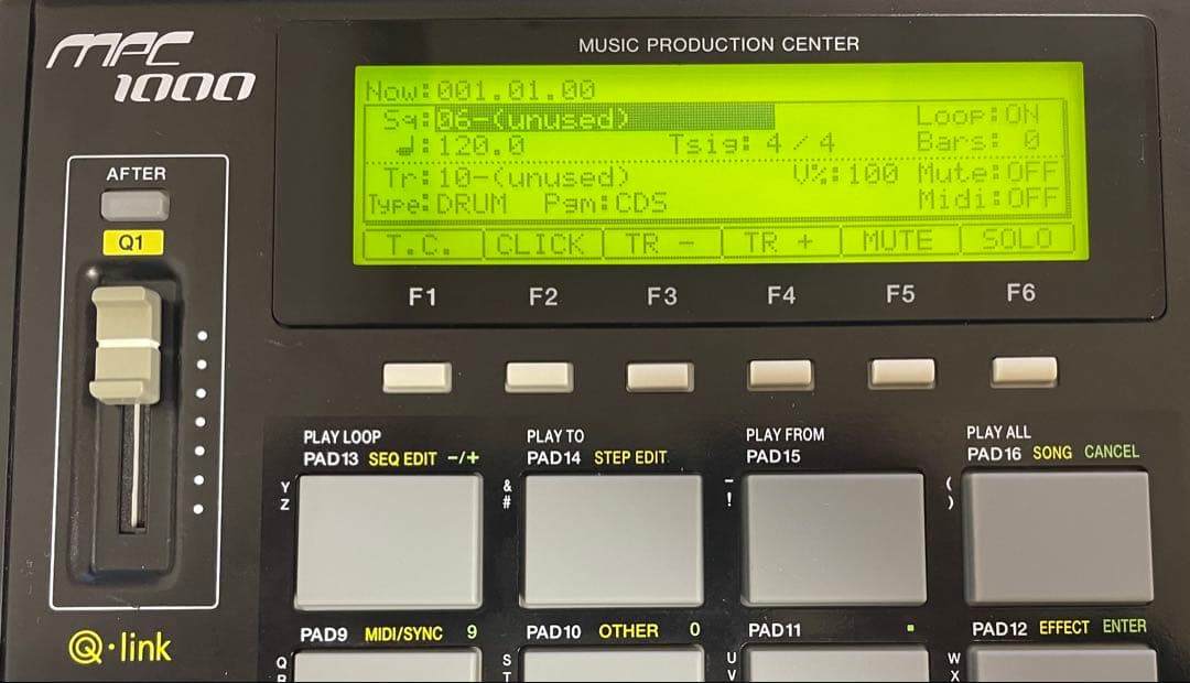 Akai Professional Sampler Mpc1000 Bk