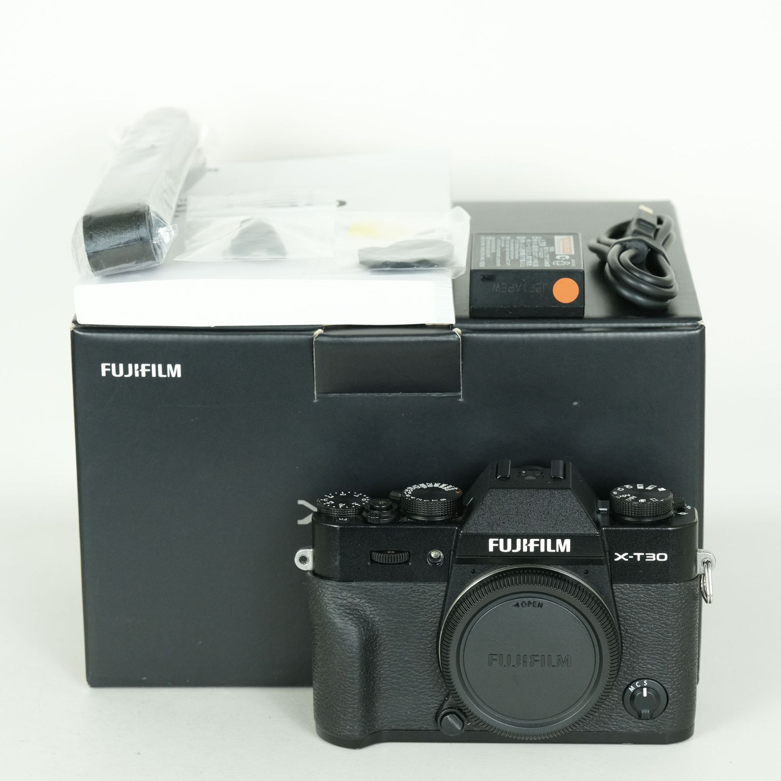 Fujifilm Mirrorless Interchangeable Lips 29,390 X-T30 X
