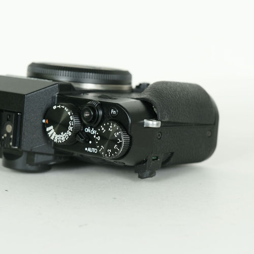Fujifilm Mirrorless Interchangeable Lips 29,390 X-T30 X
