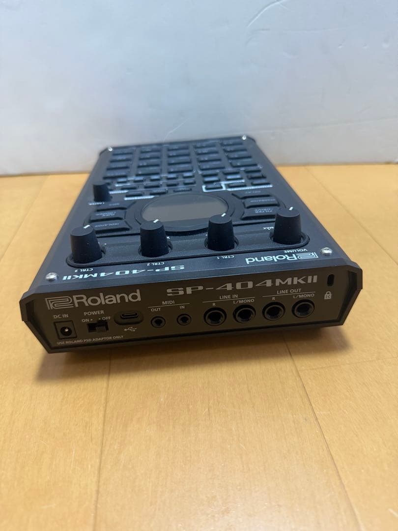 Roland Samplers Sp404 Mk2 Mkii Sd 64Gb