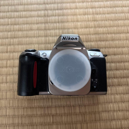 Nikon Slr Camera (Film) U 1