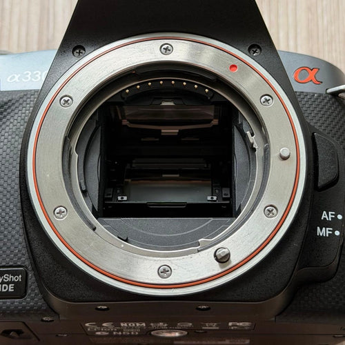 Sony Digital Slrs 330 2