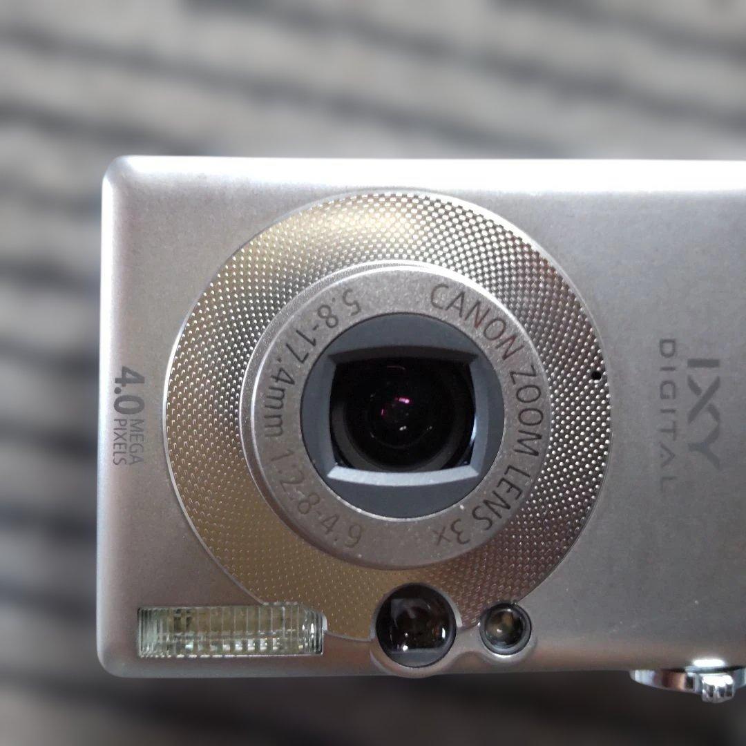 Canon Compact Digital Camera Ixy 50