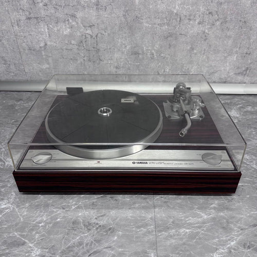 Record Players (Turntables) Yamaha Yp-D71
