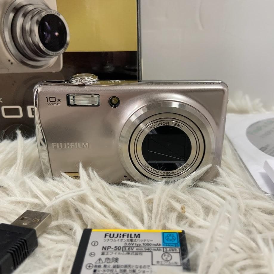 Compact Digital Camera Fujifilm Finepix F80Exr