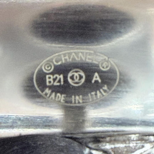Chanel Others B21A Airpods 2 (Color)