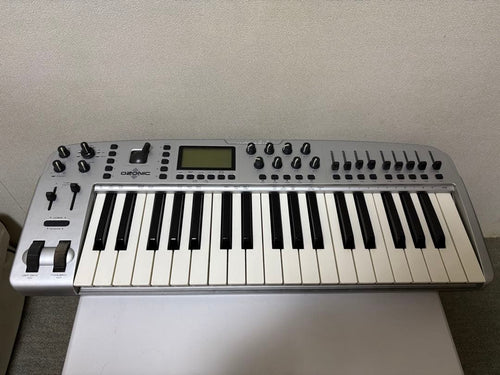 Midi Keyboard Pad M-Audio Ozonic 37