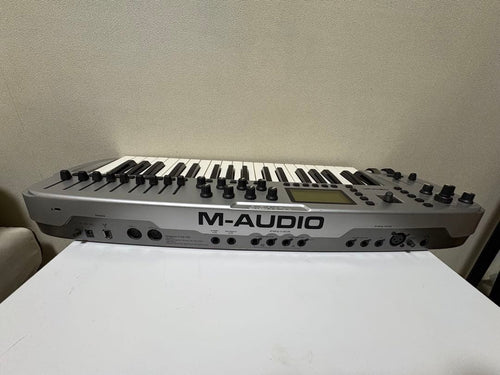 Midi Keyboard Pad M-Audio Ozonic 37