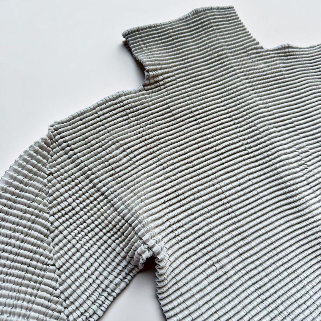 Pleats Please Long-Sleeve Issey Miyake