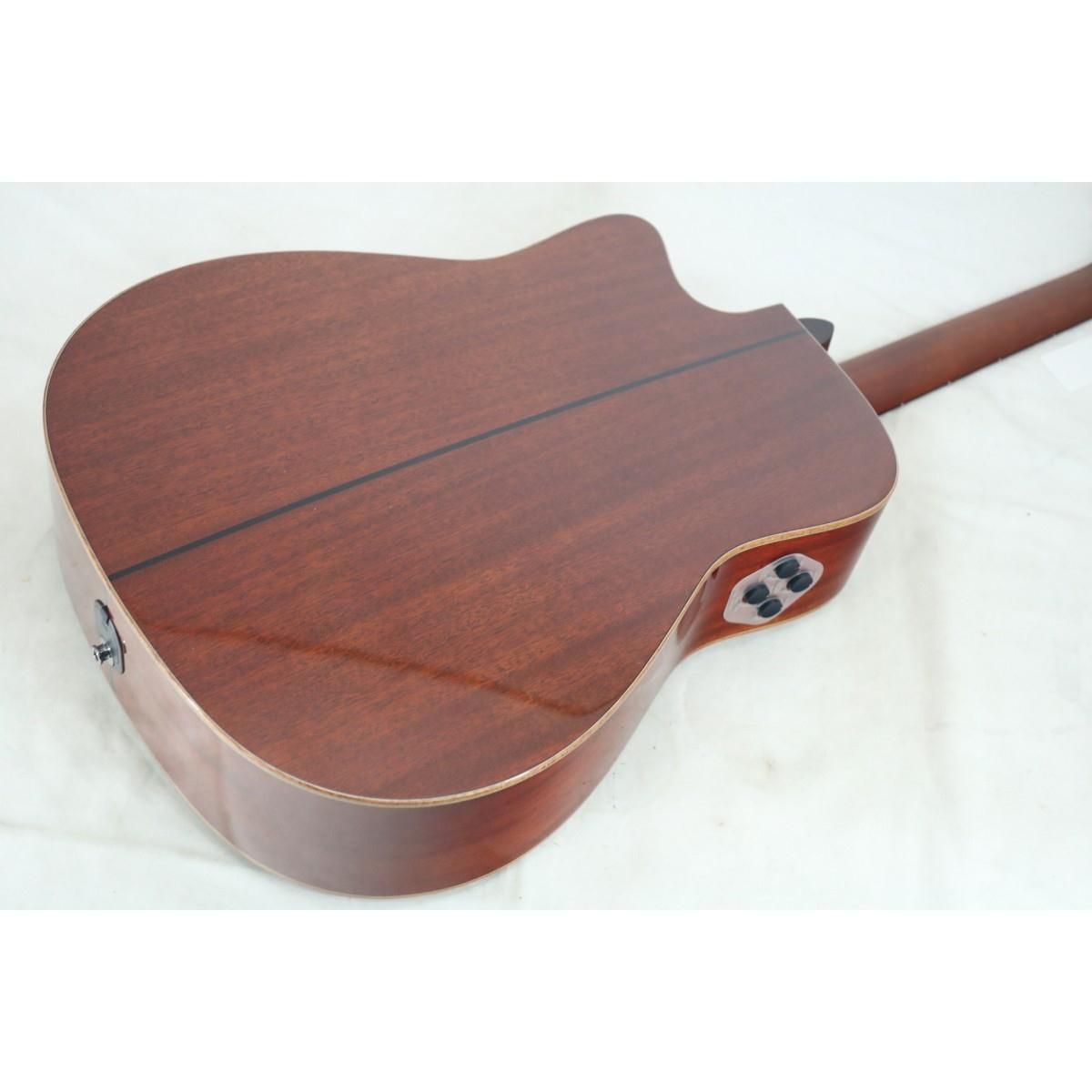 Yamaha Acoustic Guitar
