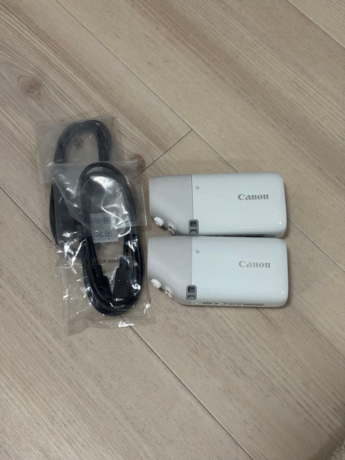Canon Compact Digital Camera Powershotzoom 2