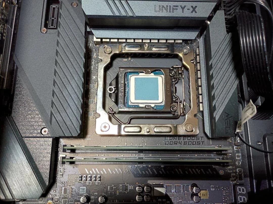 Gaming Desktop /850W Pc 11 I5