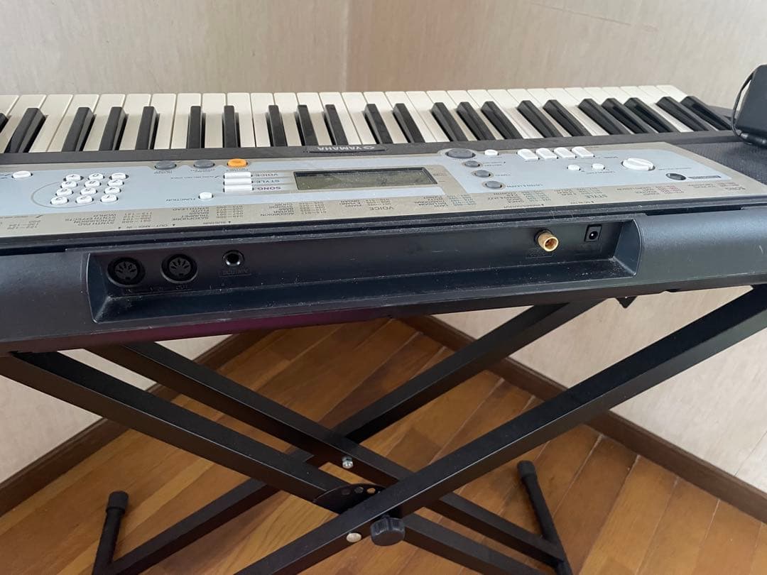Keyboards Digital Pianos Yamaha Psr E203