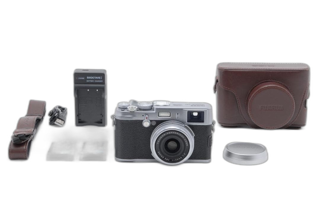 Fujifilm Compact Digital Camera X100 #384