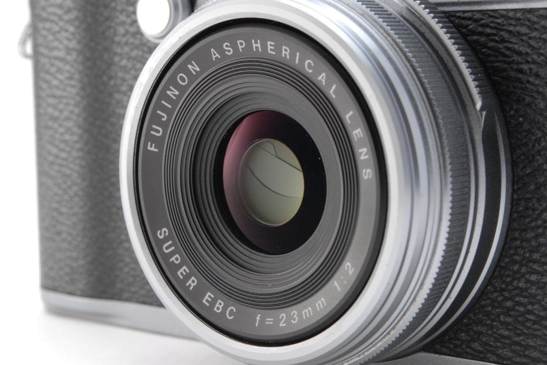 Fujifilm Compact Digital Camera X100 #384