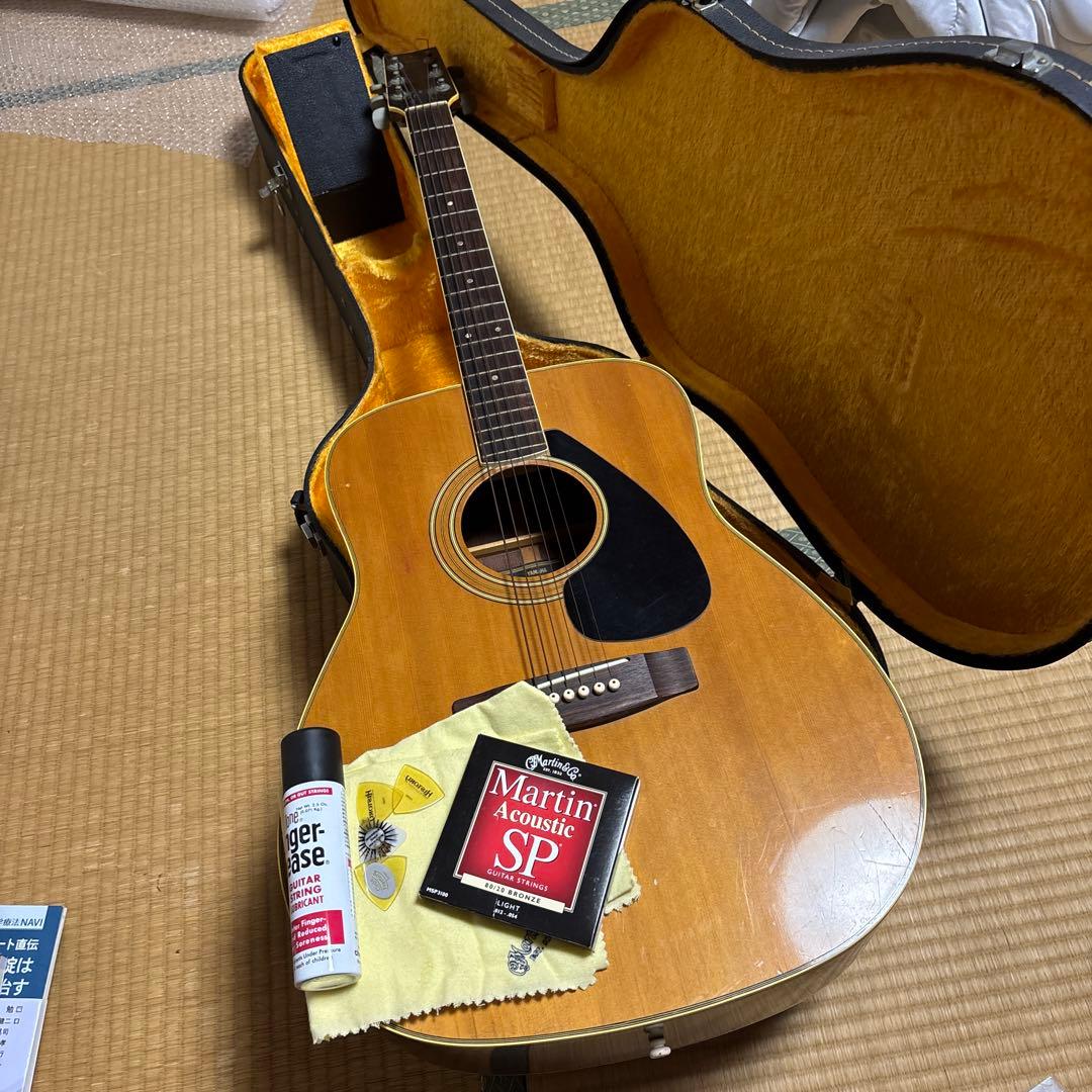 Yamaha Acoustic Guitar Fg-180