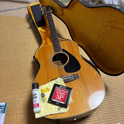 Yamaha Acoustic Guitar Fg-180