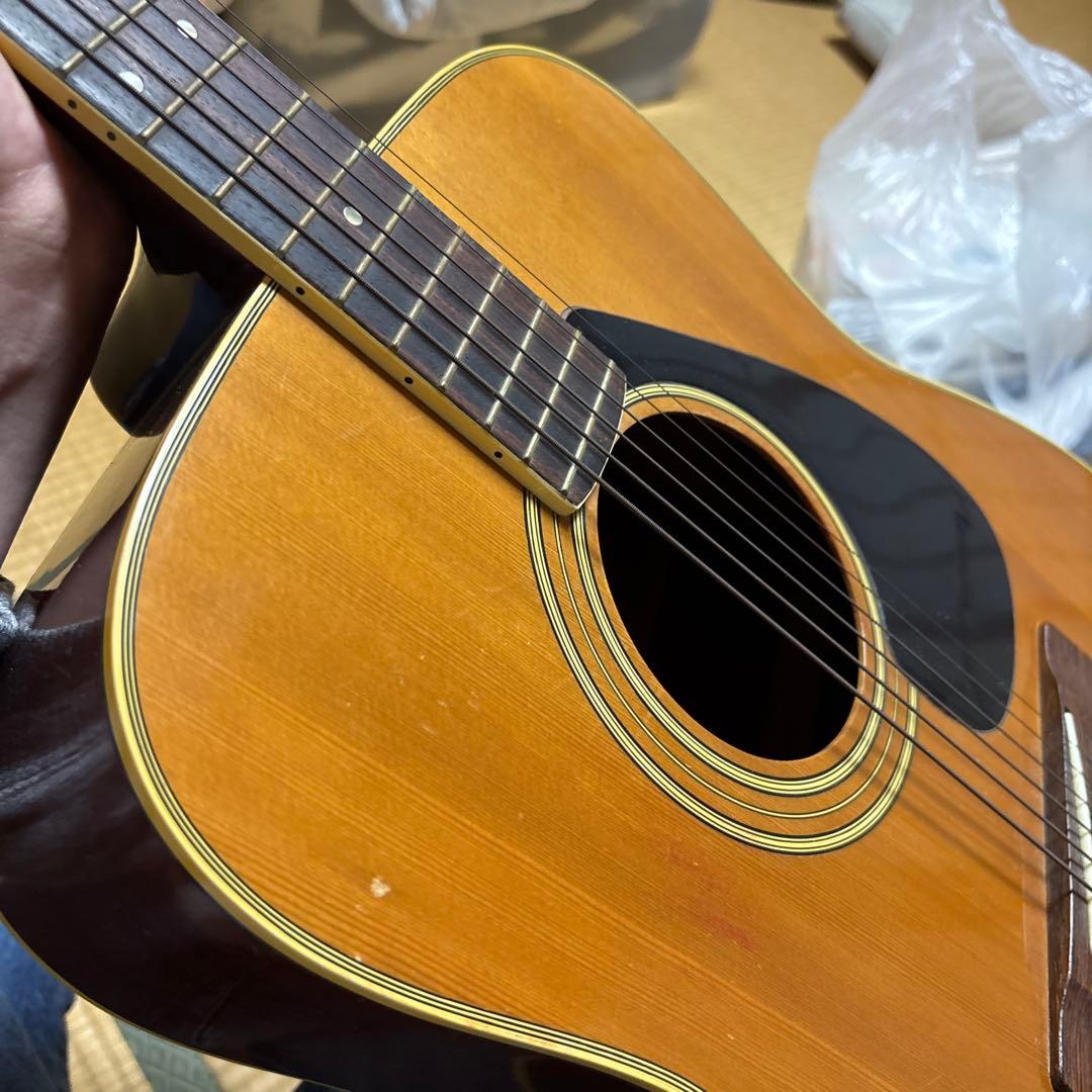 Yamaha Acoustic Guitar Fg-180
