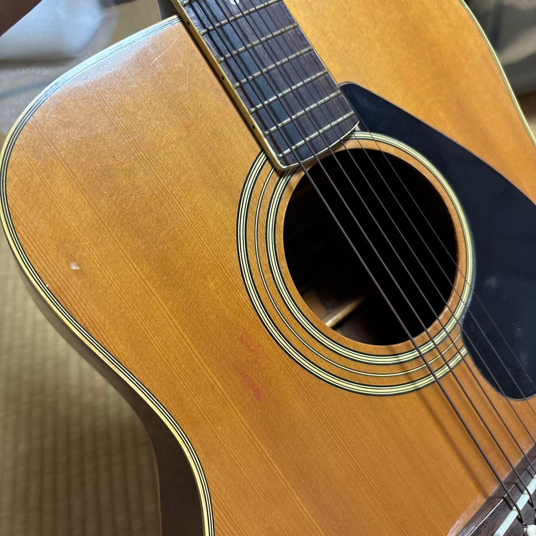 Yamaha Acoustic Guitar Fg-180