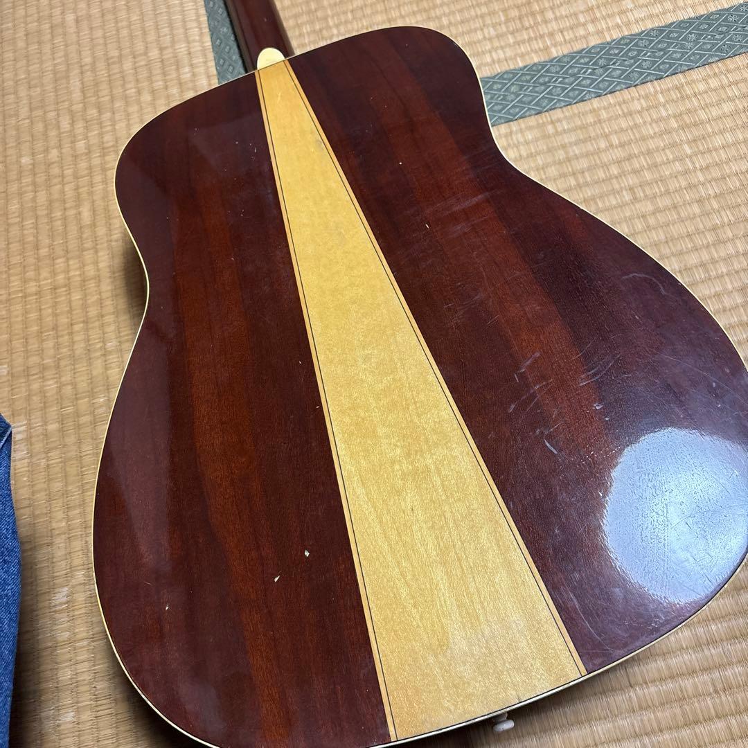 Yamaha Acoustic Guitar Fg-180