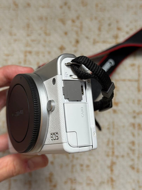Canon Mirrorless Interchangeable Lens Cameras Eos M200