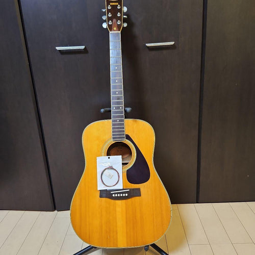 Yamaha Acoustic Guitar