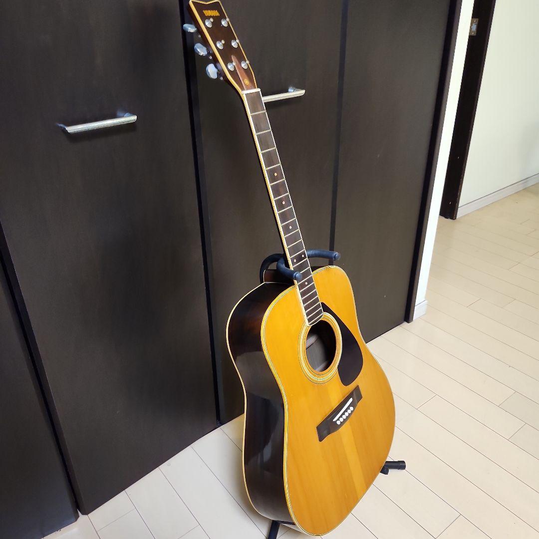 Yamaha Acoustic Guitar