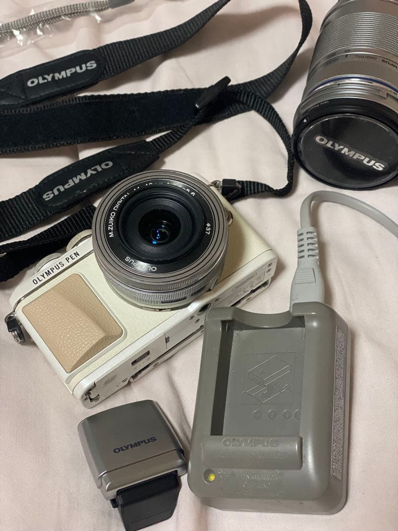 Olympus Mirrorless Interchangeable Lips Pen E-Pl7