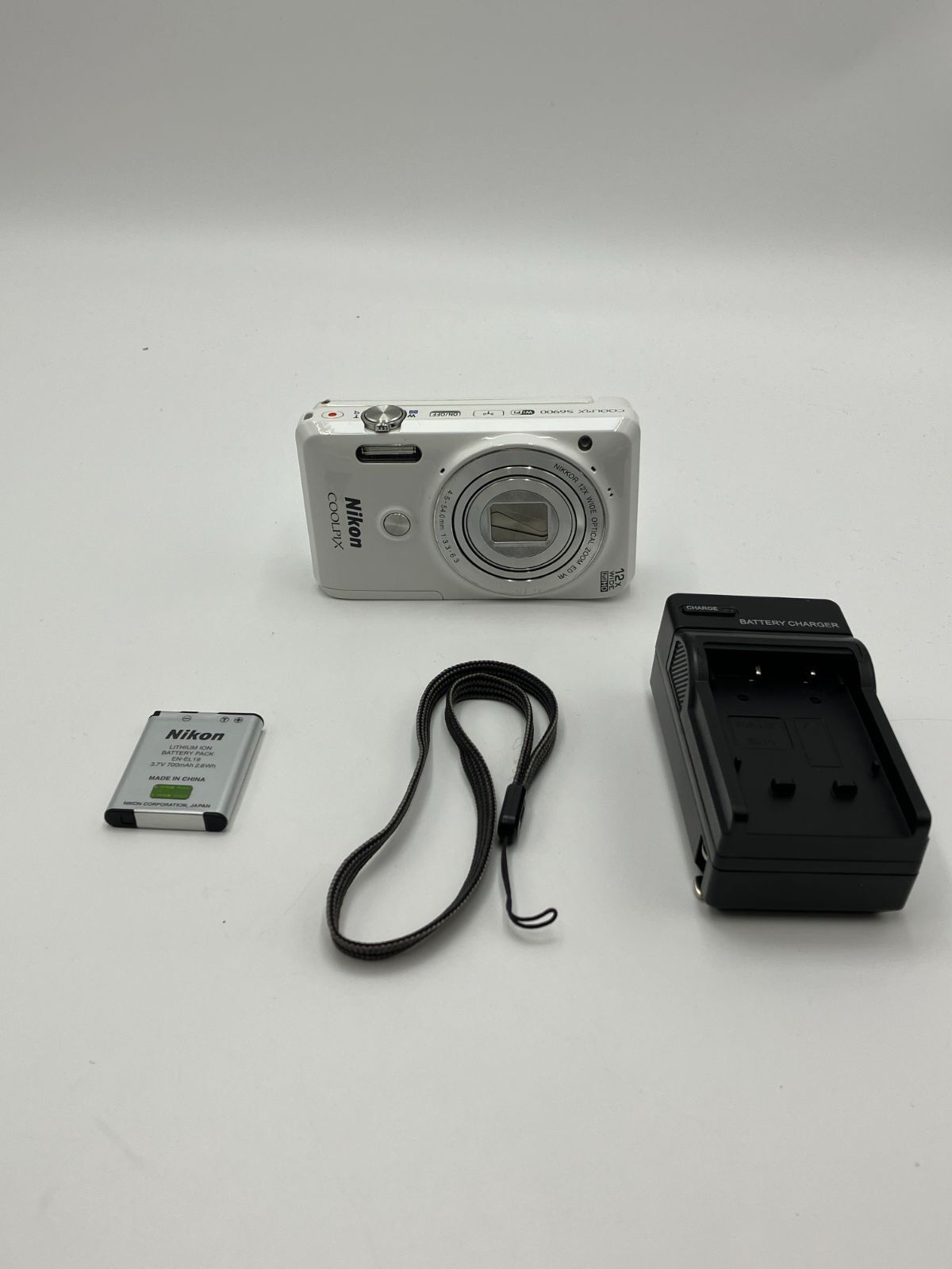 Compact Digital Camera Nikon Coolpix S6900