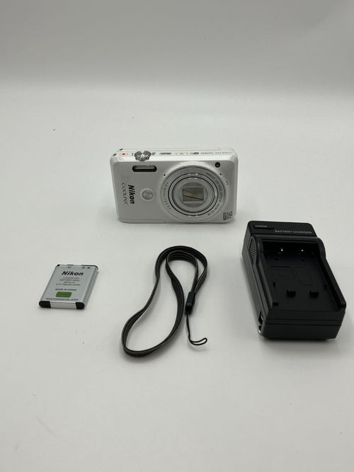 Compact Digital Camera Nikon Coolpix S6900