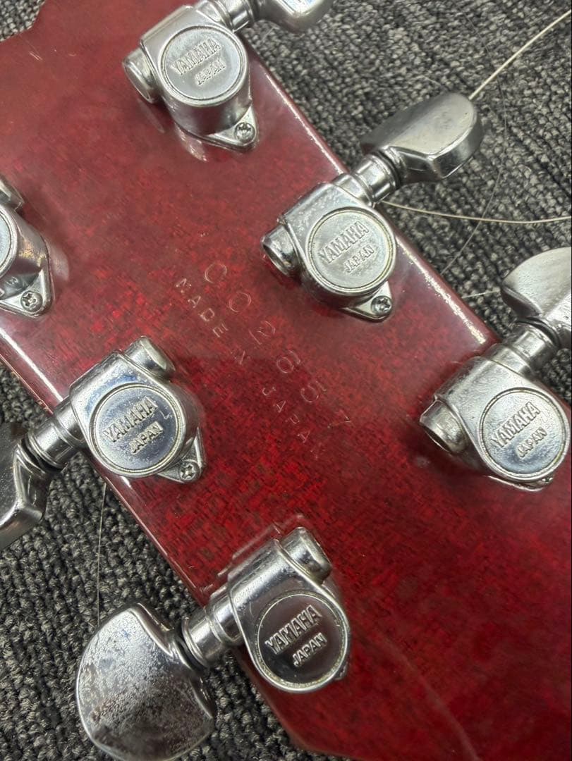 Electric Guitar Yamaha Sg700